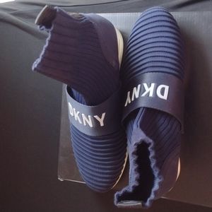 Blue DKNY Boot/ Shoe 1 inch Heel